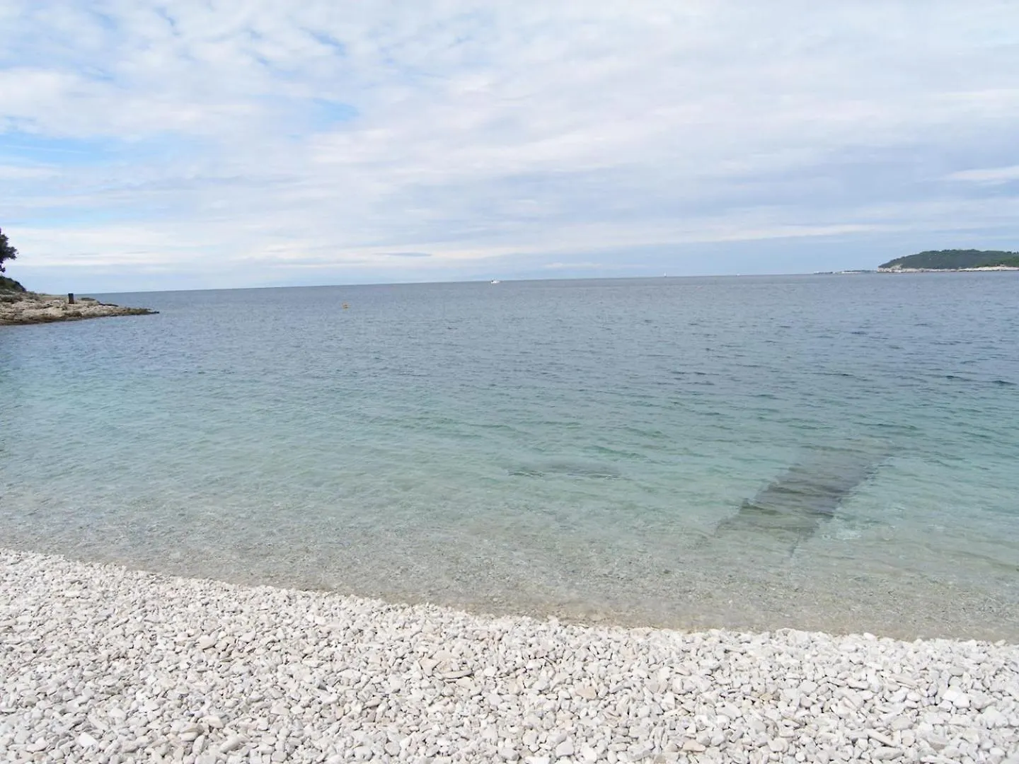 بيت ضيافة Pleasant Oriana Apartment Near The Sea-بولا